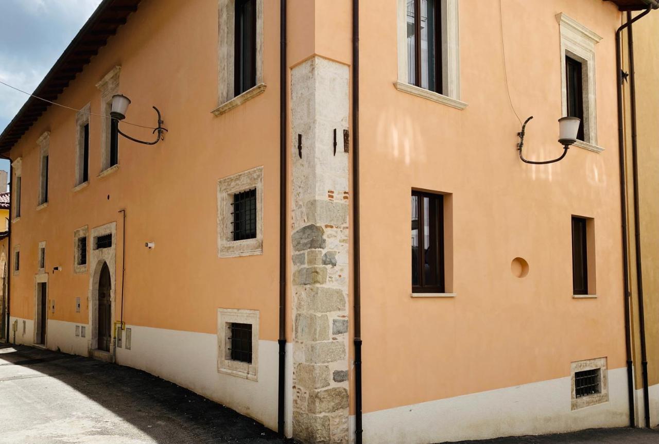 Il Sogno Di Hypnos Bed & Breakfast L'Aquila Bagian luar foto