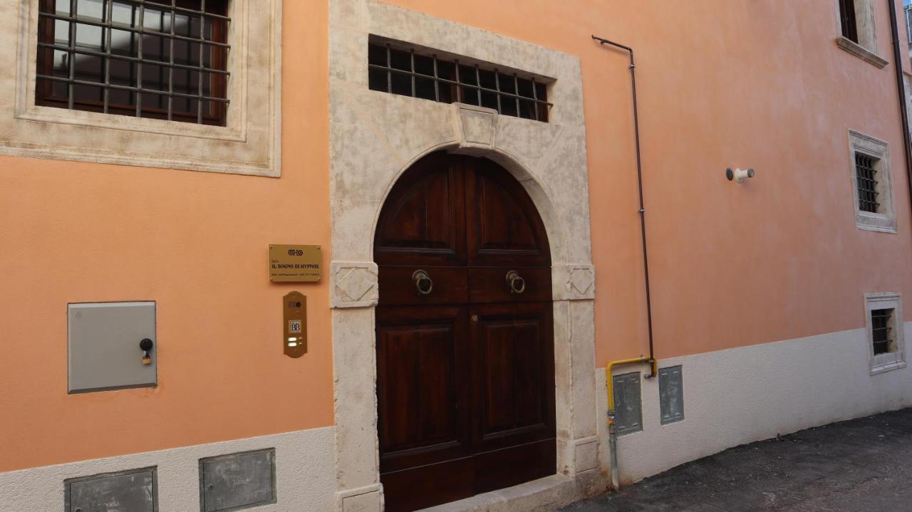 Il Sogno Di Hypnos Bed & Breakfast L'Aquila Bagian luar foto