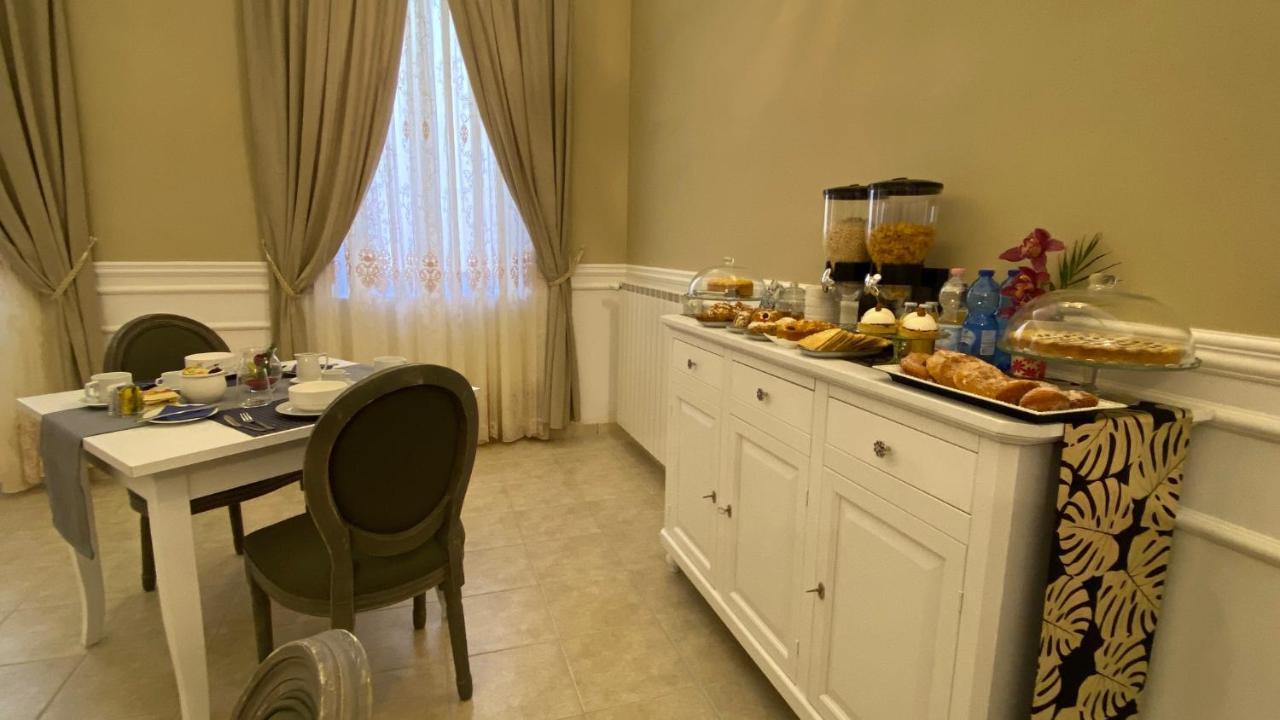 Il Sogno Di Hypnos Bed & Breakfast L'Aquila Bagian luar foto
